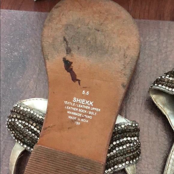 Sandals - Picture 2 of 3